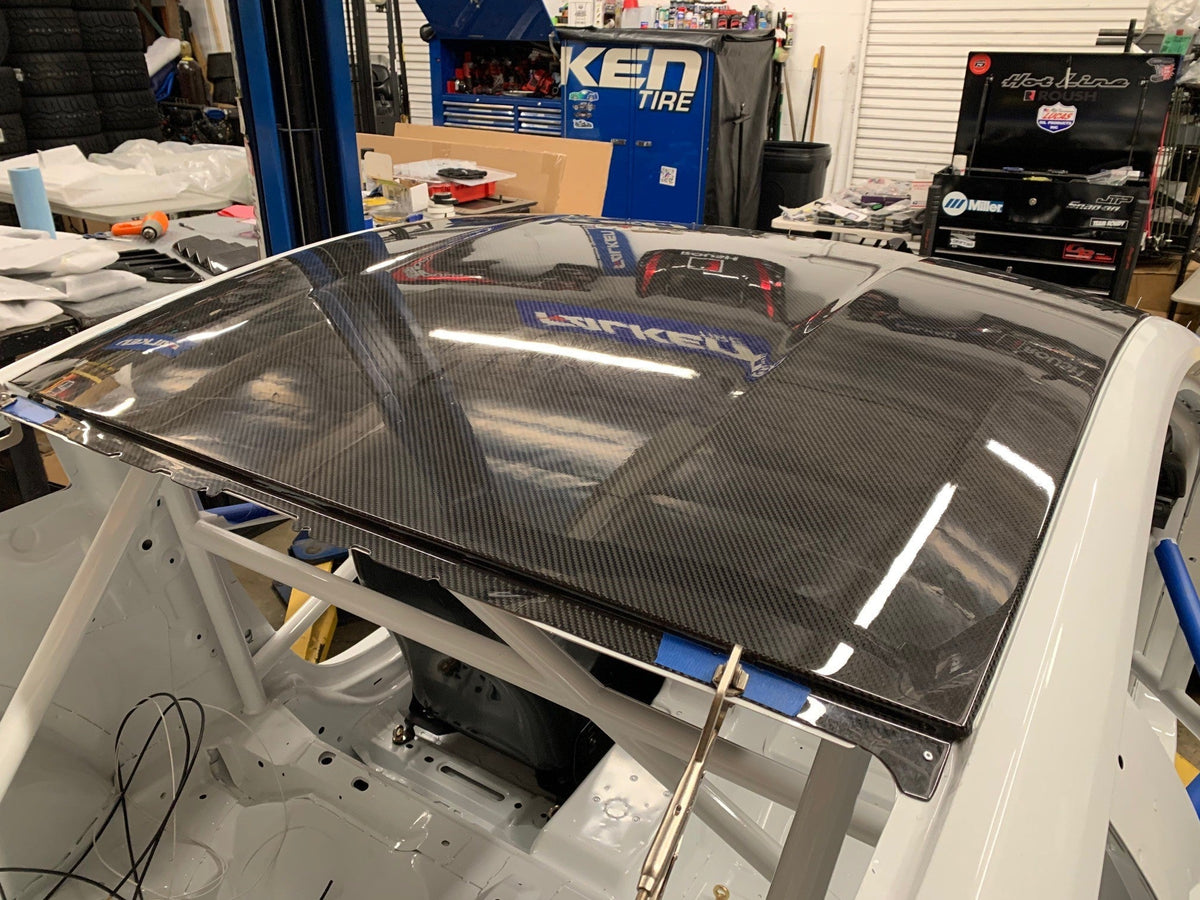 2015-2024 Ford Mustang Dry Carbon Roof Replacement