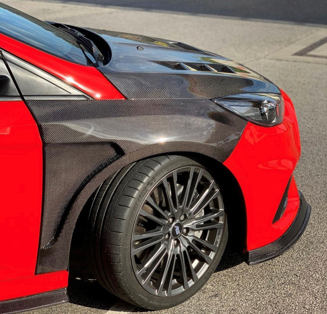 2016-2018 Ford Focus RS Carbon Fiber Fenders (Pair)
