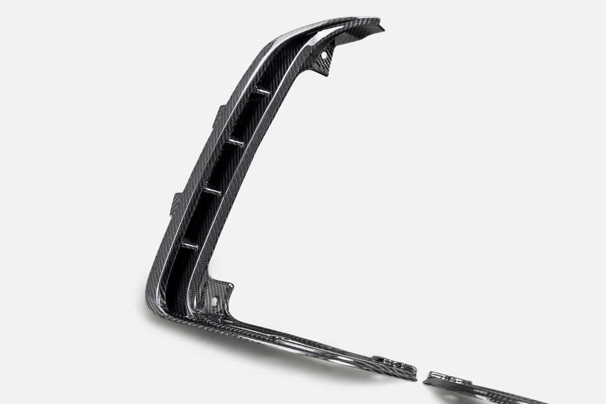 2021-2023 RAM TRX TYPE-OE CARBON FIBER TAIL LIGHT SURROUNDS (PAIR)