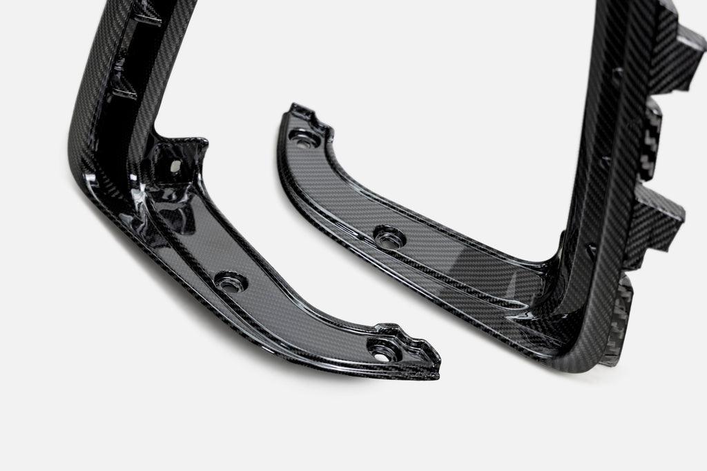 2021-2023 RAM TRX TYPE-OE CARBON FIBER TAIL LIGHT SURROUNDS (PAIR)