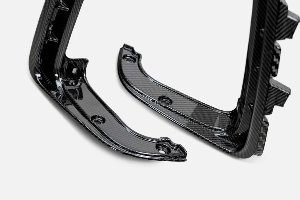 2021-2023 RAM TRX TYPE-OE CARBON FIBER TAIL LIGHT SURROUNDS (PAIR)