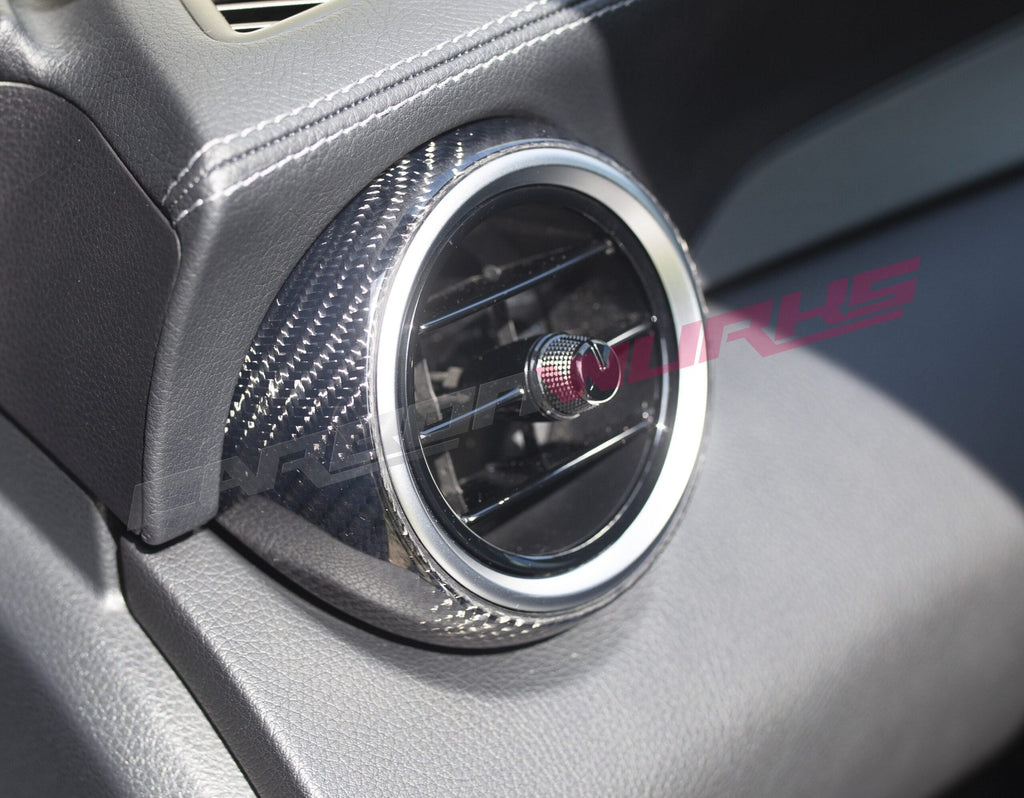 MERCEDES C63 / C-CLASS CARBON FIBRE DASHBOARD AIR VENTS