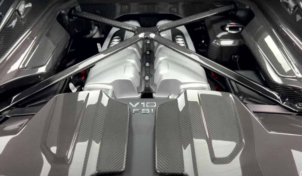 ENGINE X-BRACE CARBON FIBER / AUDI R8 GEN 2 COUPE