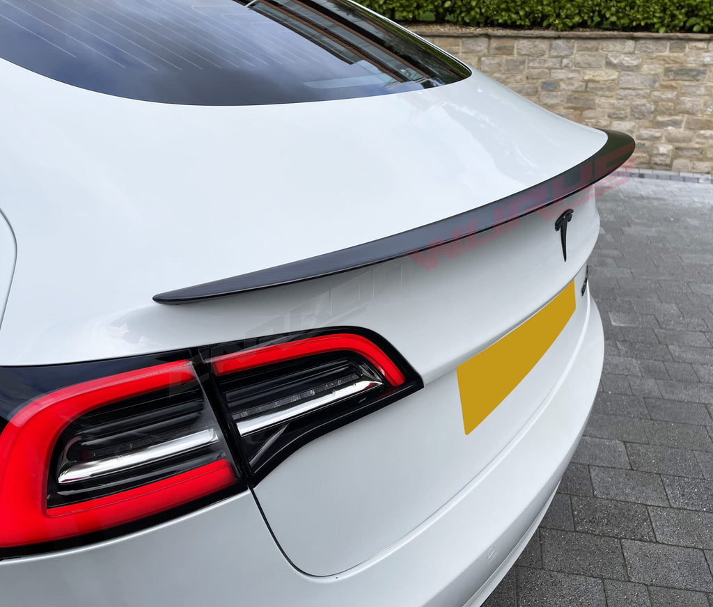 TESLA MODEL 3 CARBON FIBRE PERFORMANCE STYLE BOOT SPOILER