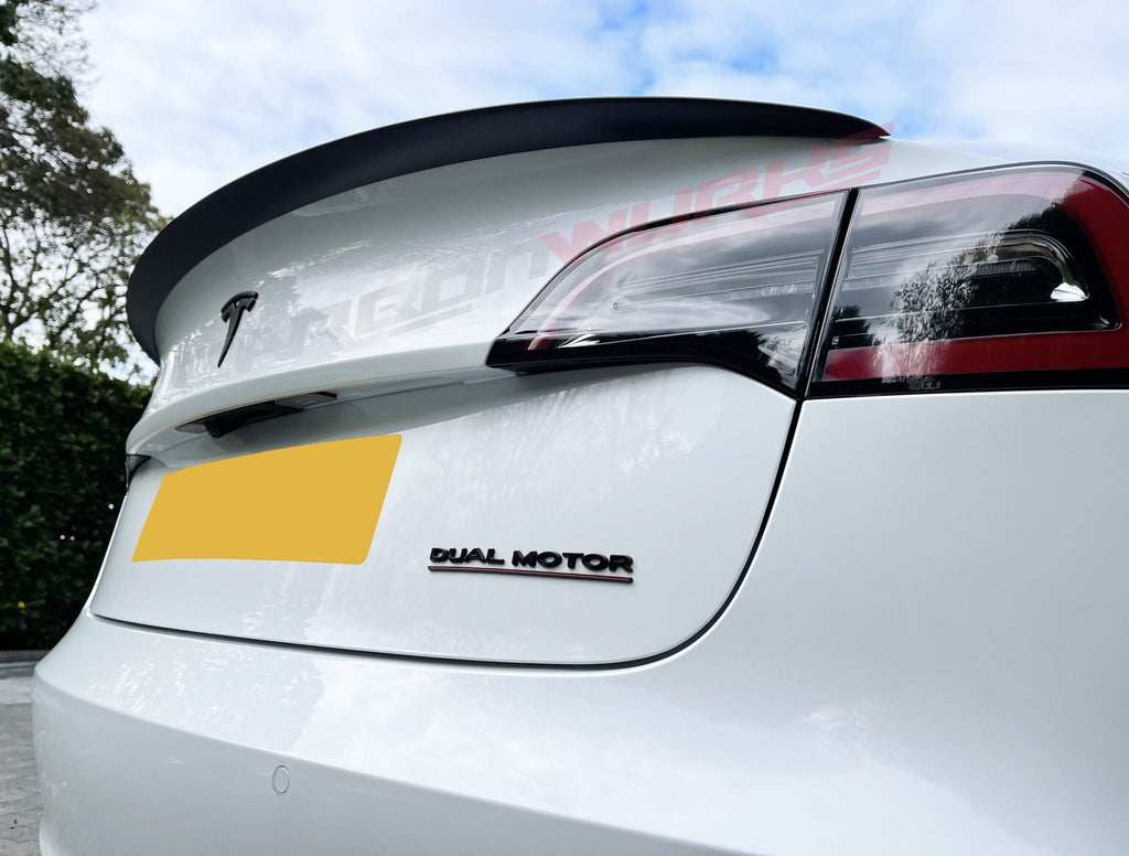TESLA MODEL 3 CARBON FIBRE PERFORMANCE STYLE BOOT SPOILER