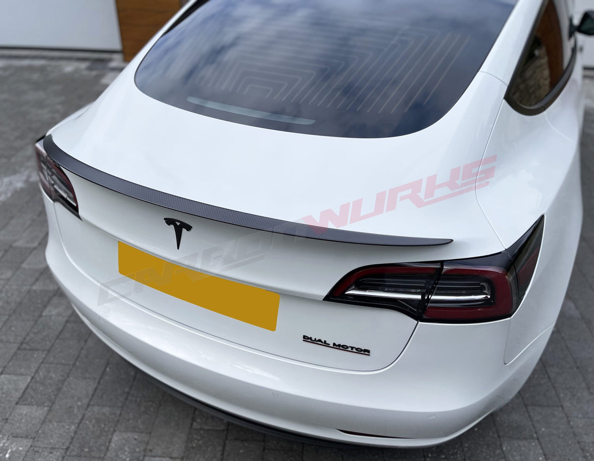 TESLA MODEL 3 CARBON FIBRE PERFORMANCE STYLE BOOT SPOILER